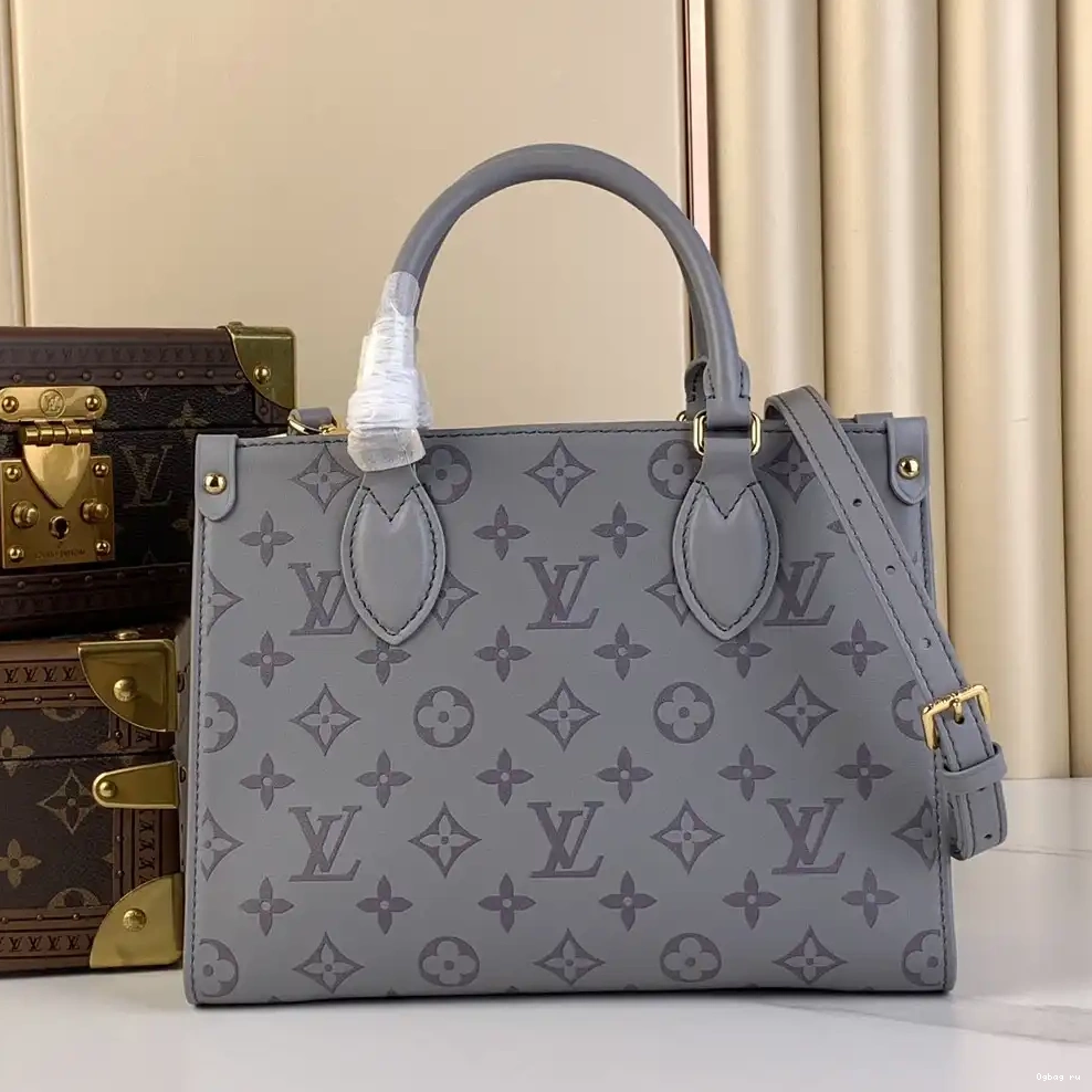 ONTHEGO PM-25*19*11.5cm LOUIS VUITTON 0520